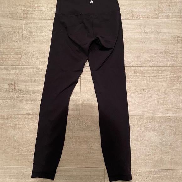 Lululemon Wunder Train 25 inch size 4 black leggings - Picture 2 of 4